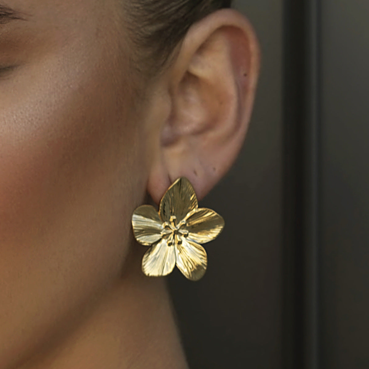 ARETES ALBA